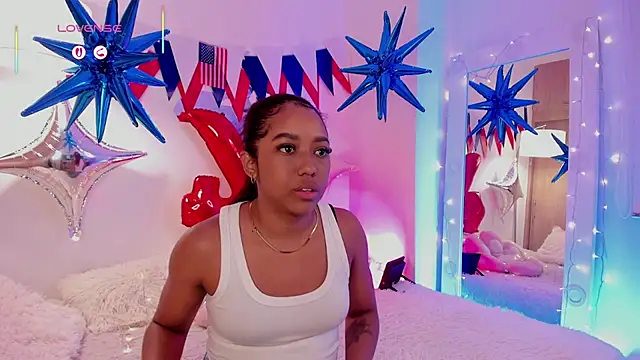 Snapshot of _Zahara_ chatting on 07-06-26, 01:24 Zahara online show from 07-06-26, 01:24
