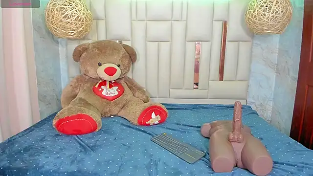 NikkyyRed online show from 10-03-25, 04:42