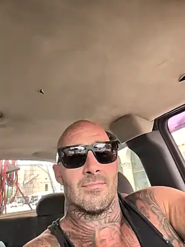 Snapshot of joeyoneill chatting on 09-08-25, 07:24 joeyoneill online show from 09-08-25, 07:24