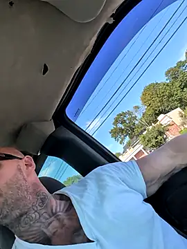 Snapshot of joeyoneill chatting on 09-11-25, 07:58 joeyoneill online show from 09-11-25, 07:58