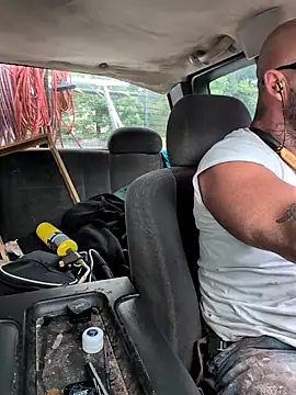 Snapshot of joeyoneill chatting on 09-17-25, 07:48 joeyoneill online show from 09-17-25, 07:48