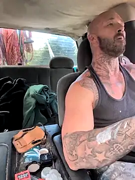 Snapshot of joeyoneill chatting on 09-18-25, 08:11 joeyoneill online show from 09-18-25, 08:11