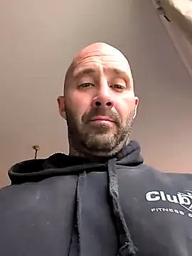 Snapshot of joeyoneill chatting on 10-29-25, 05:04 joeyoneill online show from 10-29-25, 05:04