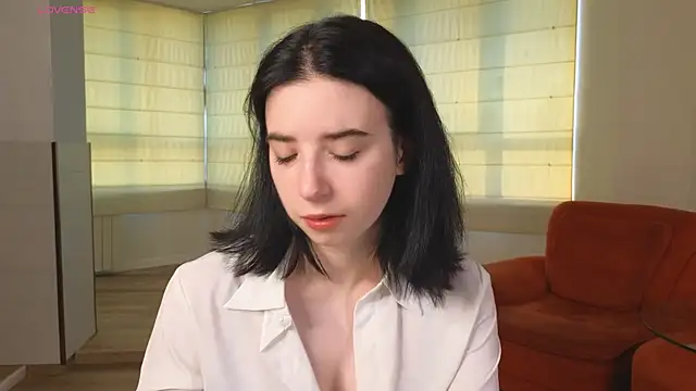 Snapshot of DorisDenmon chatting on 10-04-25, 03:04 DorisDenmon online show from 10-04-25, 03:04