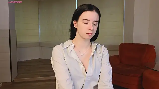 Snapshot of DorisDenmon chatting on 10-11-25, 03:06 DorisDenmon online show from 10-11-25, 03:06