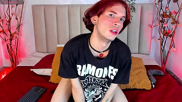 danny rios20 online show from 12-03-25, 01:09