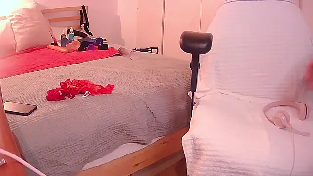 kimTgirl online show from 03-08-26, 05:17