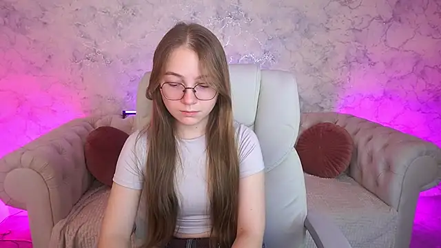 ArrinaWairr online show from 11-28-25, 09:01