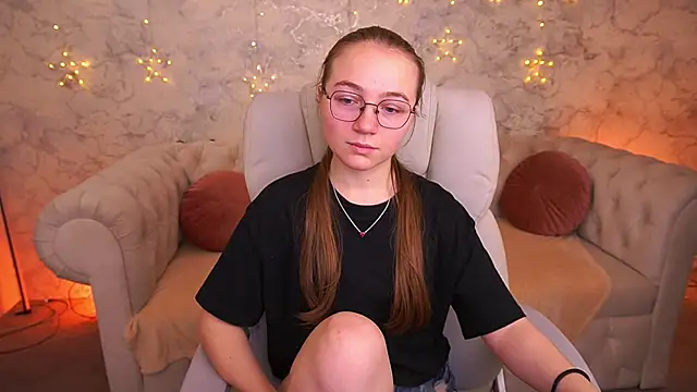 ArrinaWairr online show from 02-06-26, 08:29