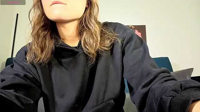 TrixiBell online show from 06-01-26, 04:03