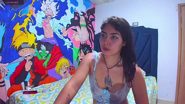 Snapshot of RoxyandAron2 chatting on 02-09-26, 03:21 RoxyandAron2 online show from 02-09-26, 03:21