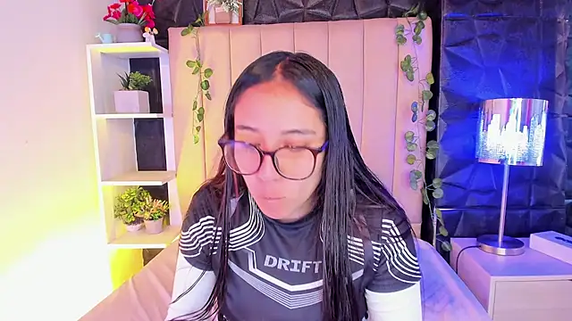 Bonnali lune online show from 02-07-26, 07:39