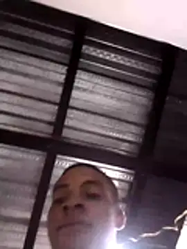 Snapshot of Elijanpeterson chatting on 07-19-26, 04:54 Elijanpeterson online show from 07-19-26, 04:54