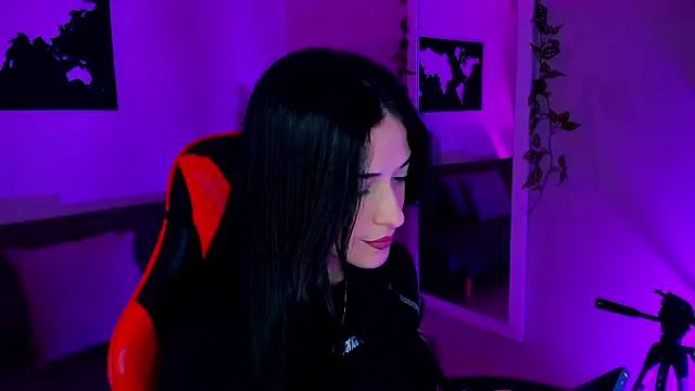 ZoeValencia1 online show from 03-06-26, 12:34