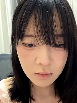 Snapshot of EnEn_xiaobao chatting on 10-18-25, 12:39 EnEn xiaobao online show from 10-18-25, 12:39