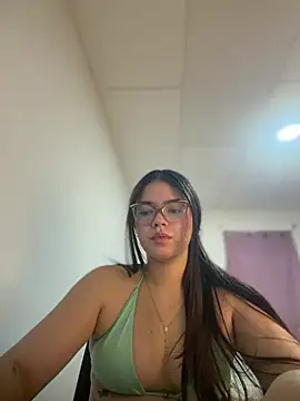 Snapshot of Valentina2390 chatting on 07-18-26, 03:00 Valentina2390 online show from 07-18-26, 03:00