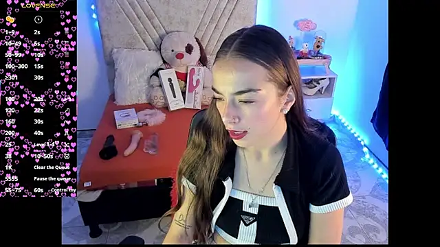 Snapshot of Mia_Victoria22 chatting on 07-30-26, 02:32 Mia Victoria22 online show from 07-30-26, 02:32