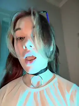 Snapshot of Marryme- chatting on 02-04-26, 02:01 Marryme- online show from 02-04-26, 02:01