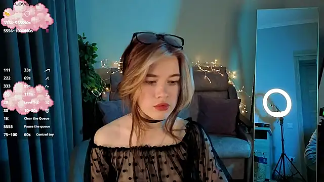 Snapshot of Marryme- chatting on 02-11-26, 01:27 Marryme- online show from 02-11-26, 01:27