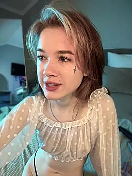 Snapshot of Marryme- chatting on 02-22-26, 01:53 Marryme- online show from 02-22-26, 01:53