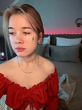 Snapshot of Marryme- chatting on 02-27-26, 01:33 Marryme- online show from 02-27-26, 01:33