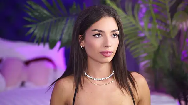 Snapshot of LalaRoze chatting on 09-13-25, 07:13 LalaRoze online show from 09-13-25, 07:13