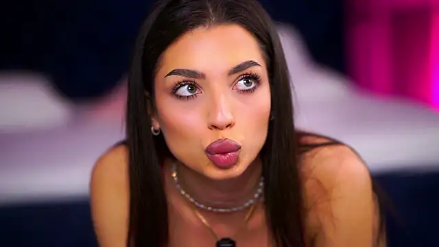 LalaRoze online show from 01-16-26, 08:02