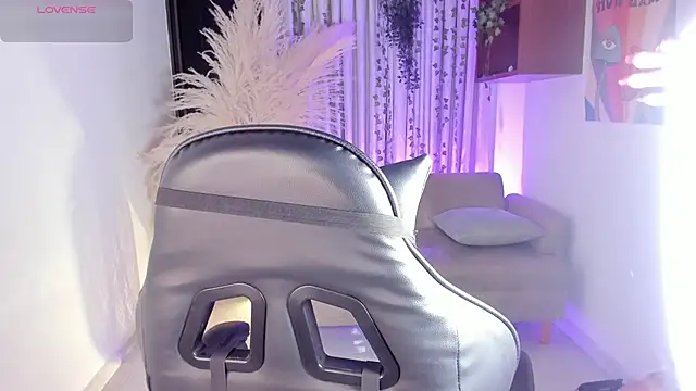 AdharaSweet1  online show from 05-14-26, 07:15