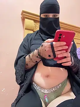  Laiali  online show from 02-10-26, 01:04