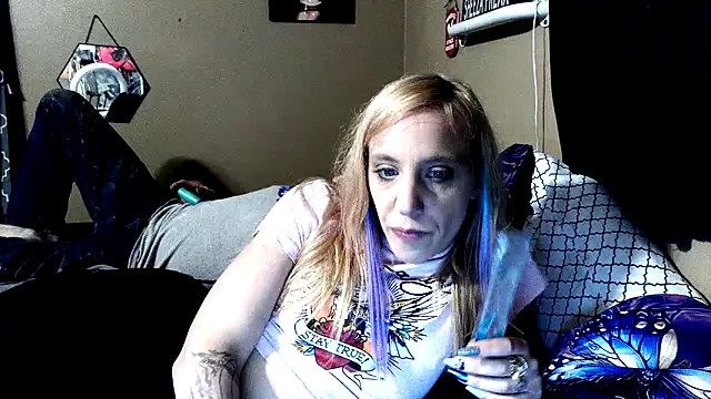 Snapshot of flavi1996 chatting on 10-09-25, 01:58 flavi1996 online show from 10-09-25, 01:58