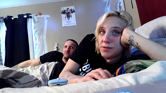 Snapshot of flavi1996 chatting on 01-06-26, 02:32 flavi1996 online show from 01-06-26, 02:32