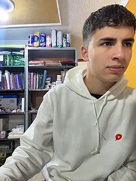 AdrianRinaldi online show from 05-14-26, 01:51