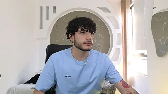 Rafael Mendezz online show from 10-31-25, 08:21