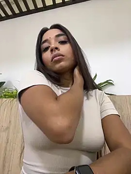 AnnyVega  online show from 11-04-25, 09:14