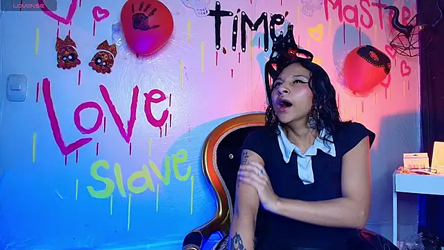 Sweettpleasure online show from 11-15-25, 02:02