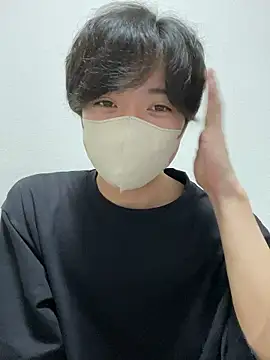 Snapshot of Yuma0718 chatting on 09-21-25, 09:00 Yuma0718 online show from 09-21-25, 09:00