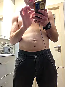 Snapshot of Bart35sex chatting on 10-08-25, 01:20 Bart35sex online show from 10-08-25, 01:20