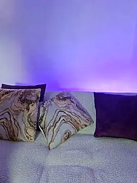 AliishaPss online show from 11-28-25, 08:22