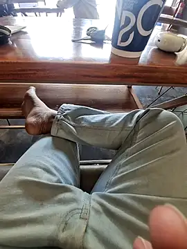 Snapshot of YoursThickDick chatting on 02-15-26, 08:57 YoursThickDick online show from 02-15-26, 08:57