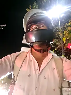 Snapshot of YoursThickDick chatting on 03-13-26, 03:40 YoursThickDick online show from 03-13-26, 03:40