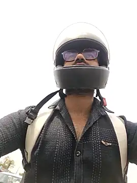 Snapshot of YoursThickDick chatting on 03-19-26, 06:28 YoursThickDick online show from 03-19-26, 06:28