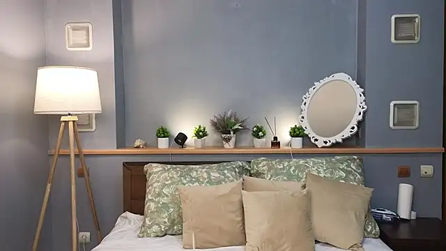 okerriella online show from 09-18-25, 01:24