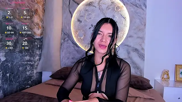 RoxanaBorns  online show from 12-20-25, 01:51