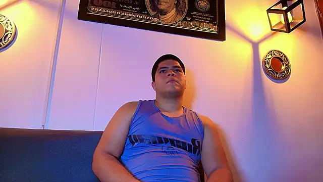 naomi campbel  online show from 02-27-26, 08:31