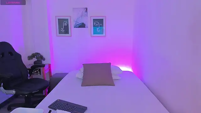 Anastasia lauren online show from 12-04-25, 08:06