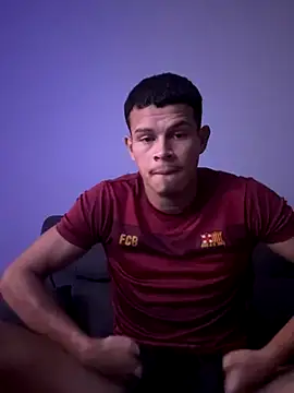 Snapshot of CHARLY-- chatting on 10-17-25, 08:28 CHARLY-- online show from 10-17-25, 08:28