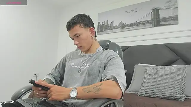 Thomas moon online show from 03-23-26, 06:56