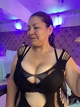 Sussan   online show from 03-25-26, 11:49