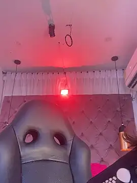 Snapshot of Sussan__ chatting on 07-10-26, 11:46 Sussan online show from 07-10-26, 11:46