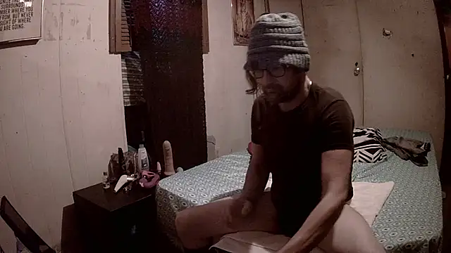 Snapshot of Bsneed613 chatting on 10-10-25, 12:04 Bsneed613 online show from 10-10-25, 12:04